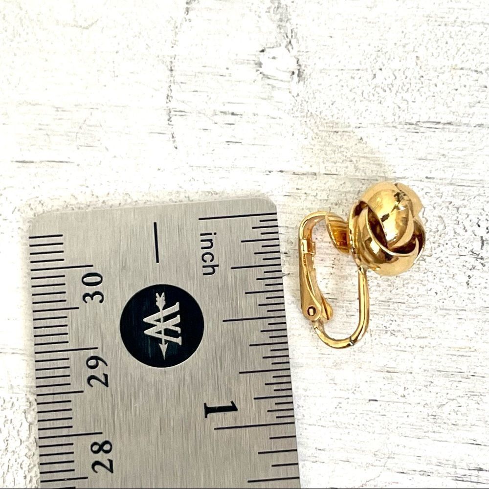 Gold tone knot clip on earrings - Picture 4 of 7